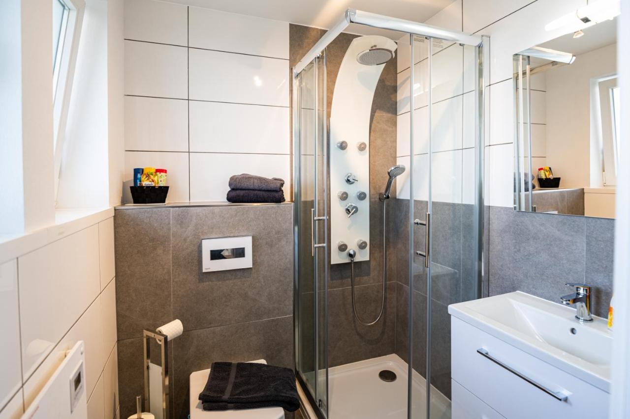 Sonnige Ferienwohnung In Neckarsulm Mit Massageliege & Wlan & Parken 外观 照片